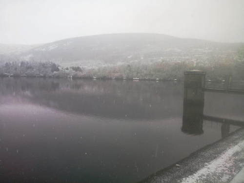 reservoir in winter